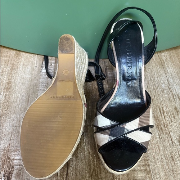 Burberry Black and Beige Wedges